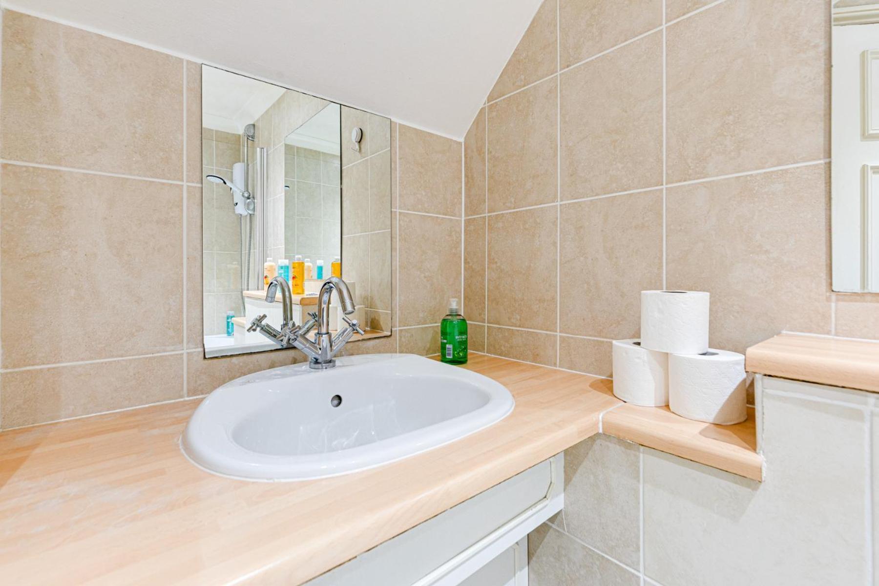 Luxstay2 Earls Court Apartment - Sleeps Up To 8 London Eksteriør billede