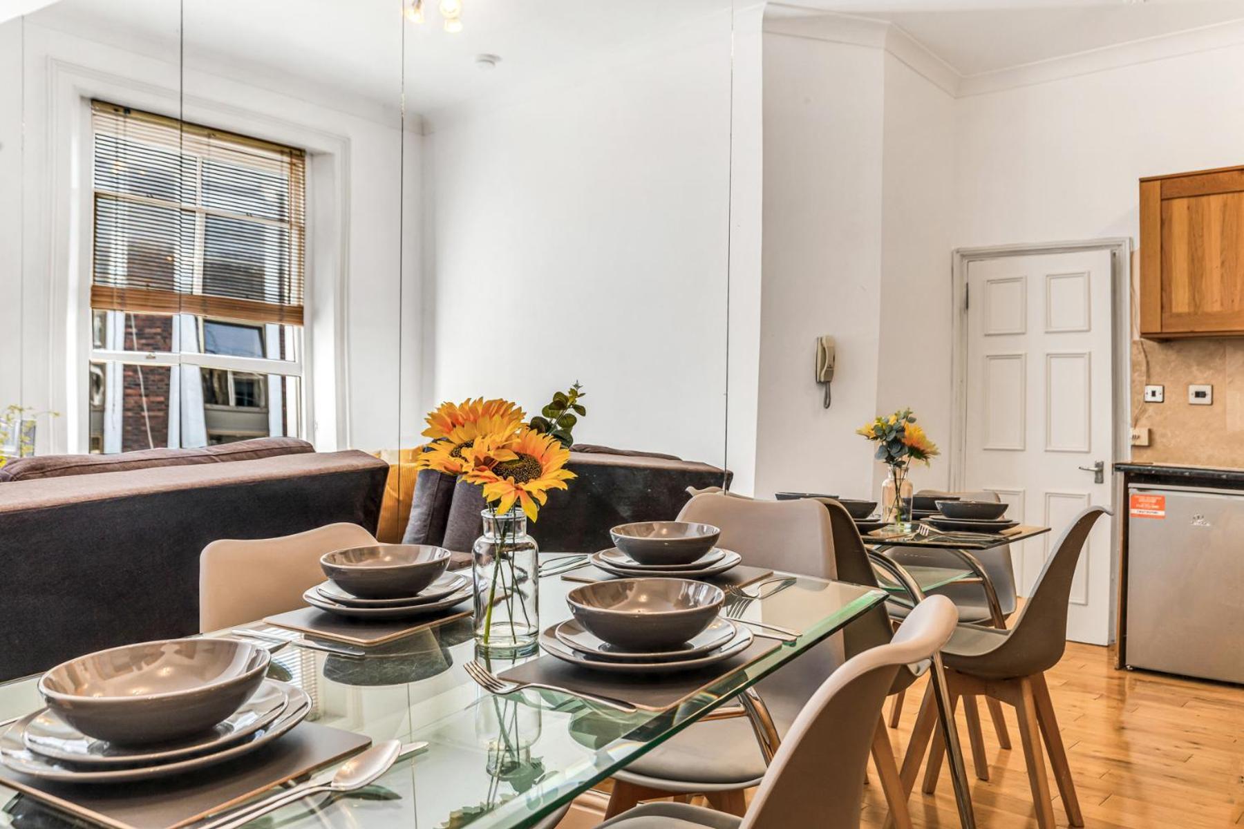 Luxstay2 Earls Court Apartment - Sleeps Up To 8 London Eksteriør billede