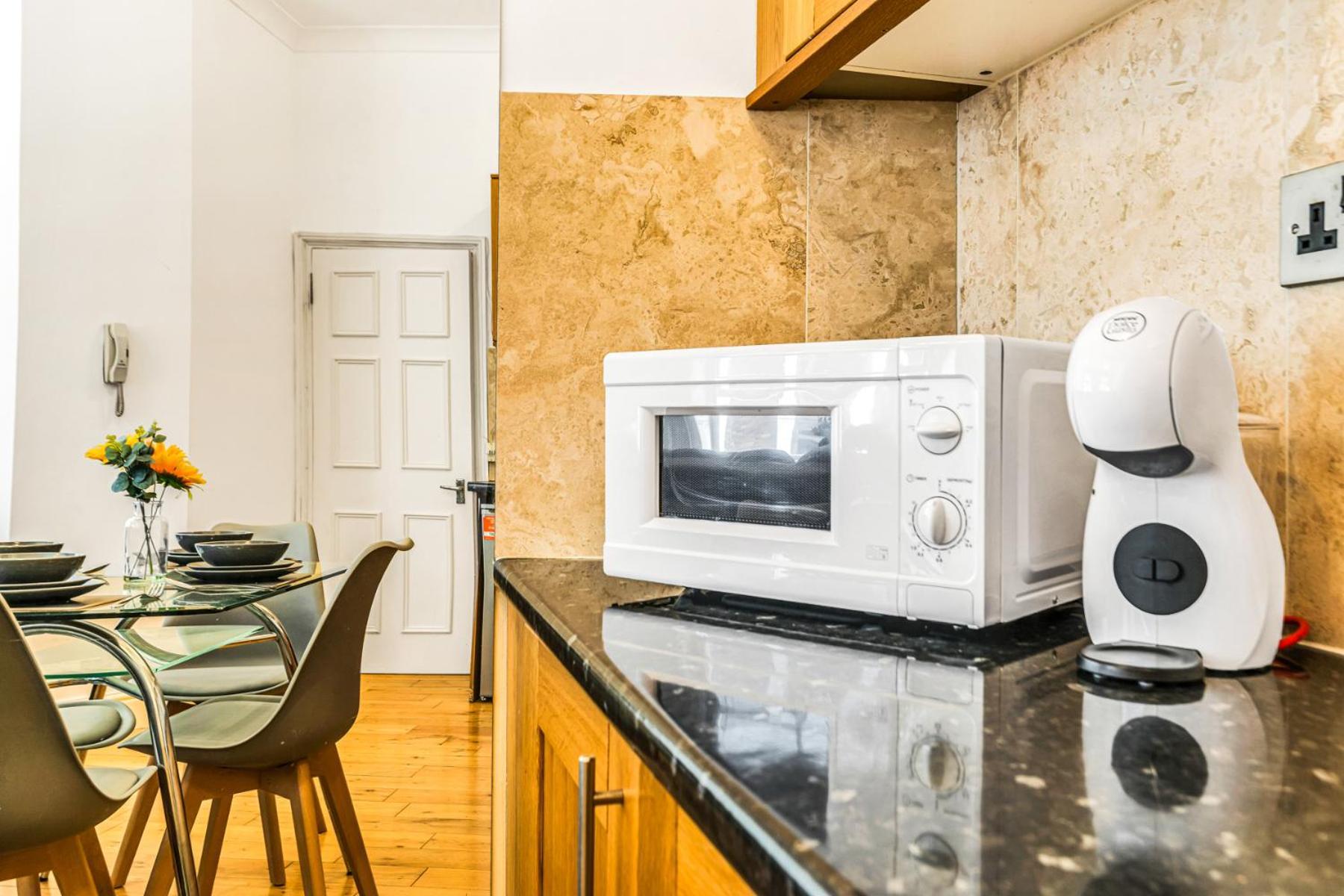 Luxstay2 Earls Court Apartment - Sleeps Up To 8 London Eksteriør billede